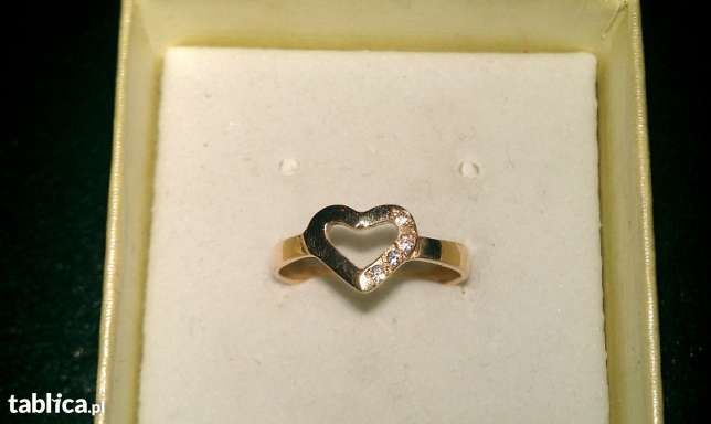 Pierscionek serduszko złoty pr 333
