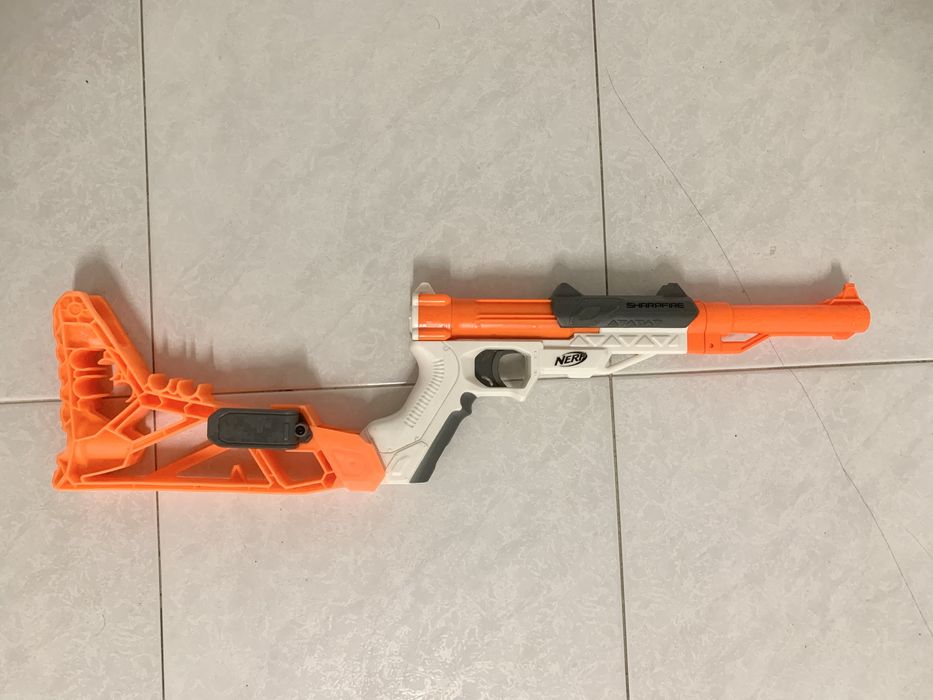 Nerf Sharpfire + 2 balas