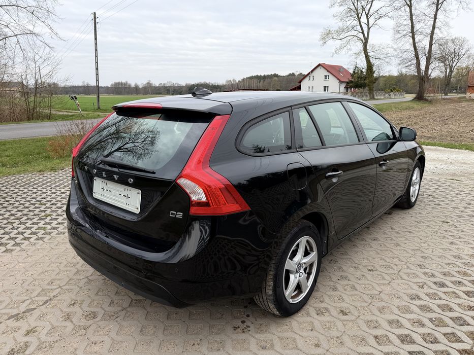 Volvo V60 Navigacja   2.0D