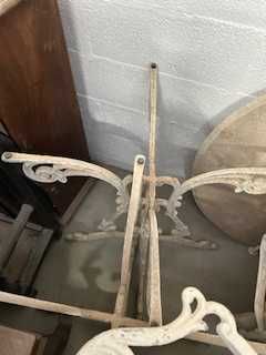 Cadeiras de ferro e pés da mesa ANTIGOS 10 cadeiras