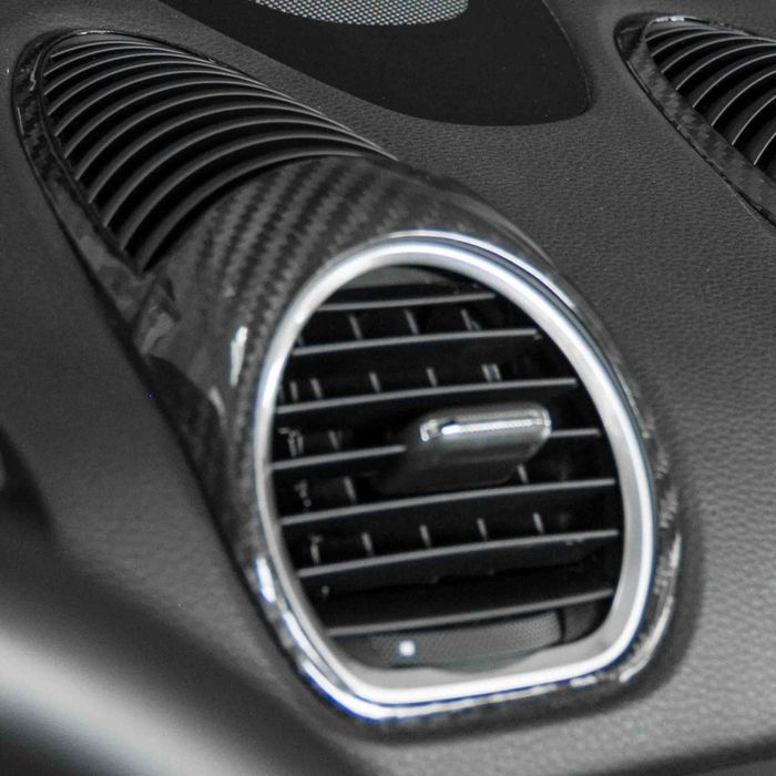 Kit Interior Carbono para Saídas de Ar Porsche 718 Boxster/Cayman (4 Peças)