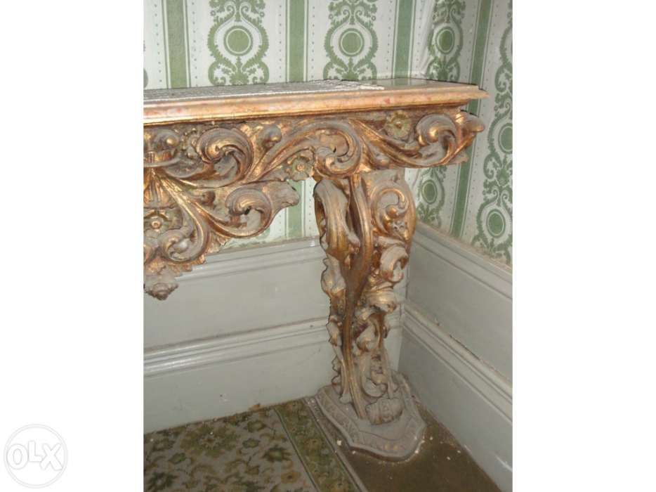 Credencial antiga em talha dourada com espelho "feito mão"