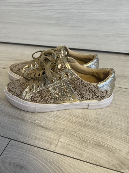 Damskie sneakersy Guess rozmiar 37