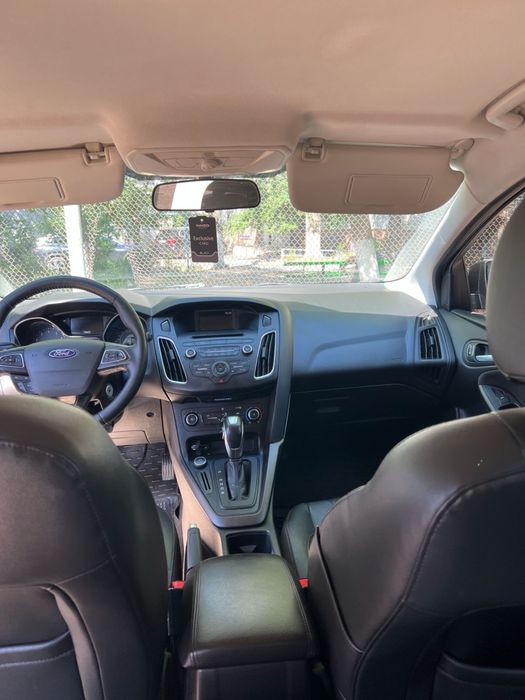 Ford focus SE 2016