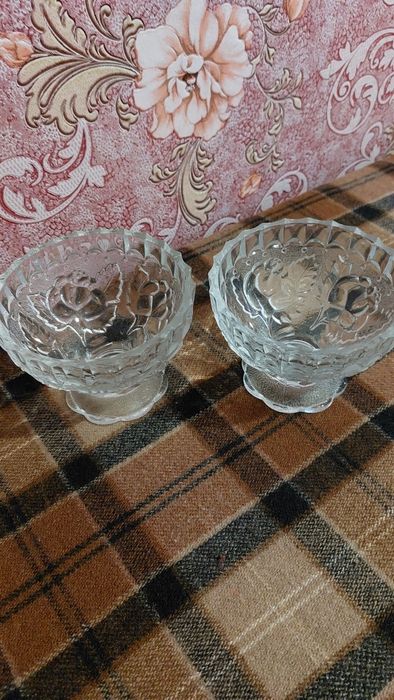 Кришталеві вазочки