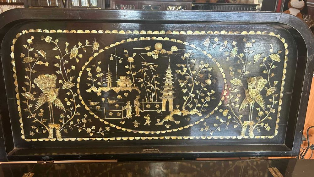 Antiguidades - Armários e loiça