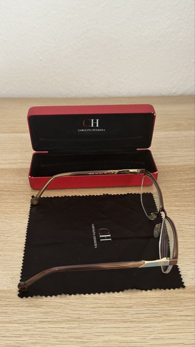 Óculos de grau Carolina Herrera