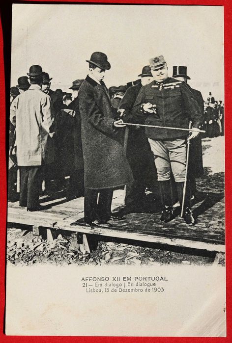 Reis Afonso XIII de Espanha e D Carlos conversando, 1903 (Reserva AAM)