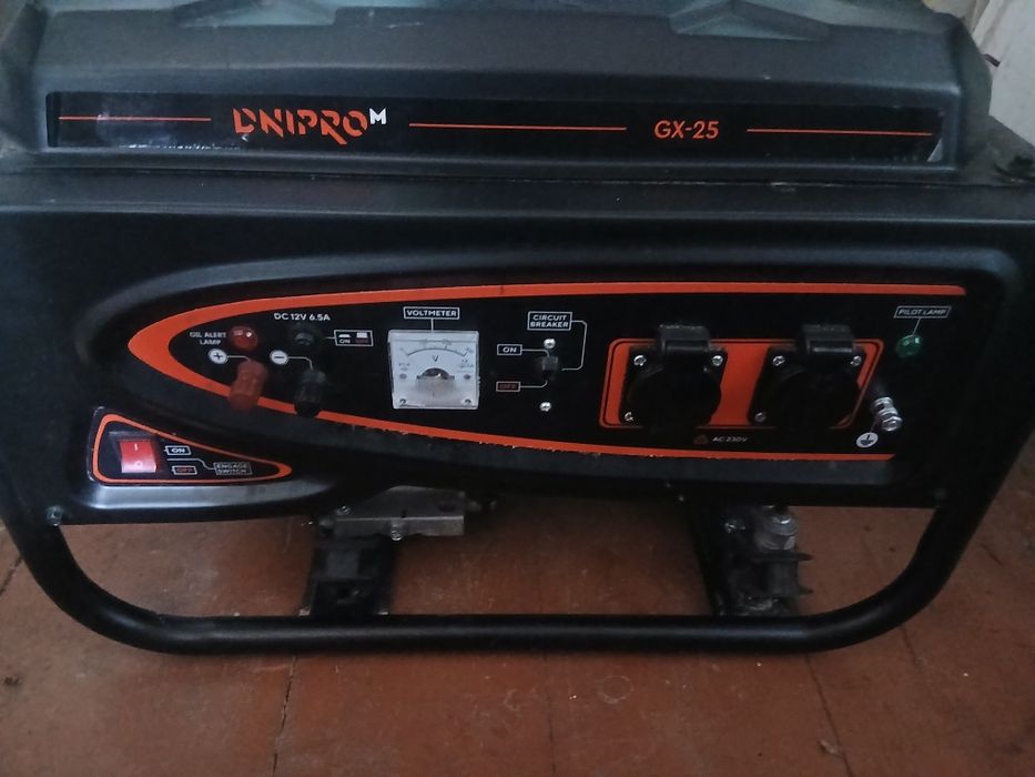 Продам генератор Dnipro-M GX 25 в ідеальному стані