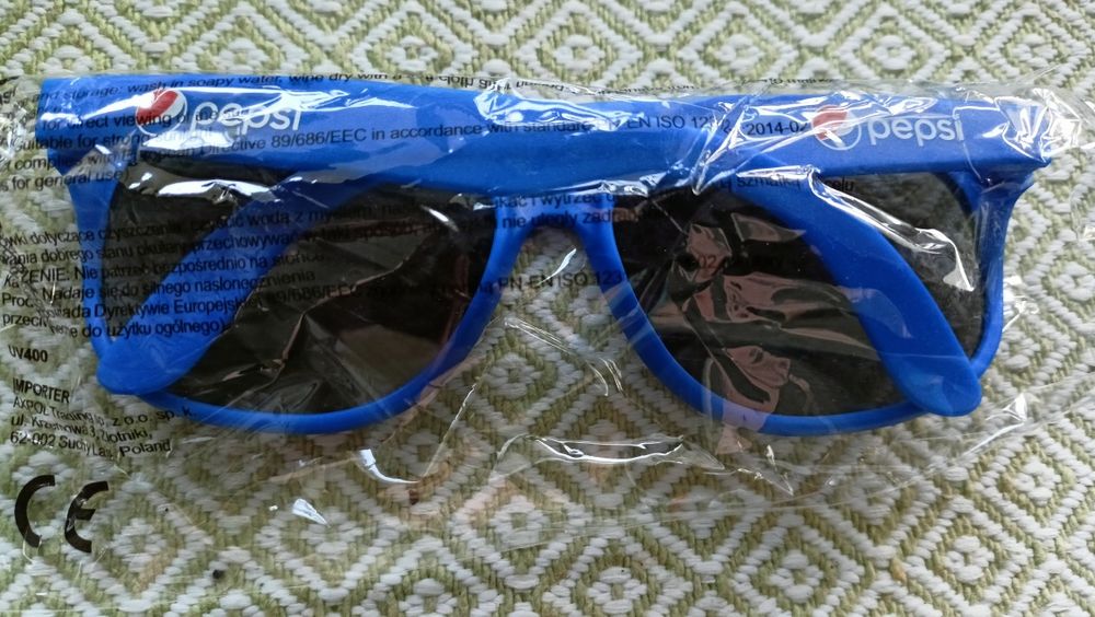 Okulary przeciwsłoneczne nowe żółte i niebieskie