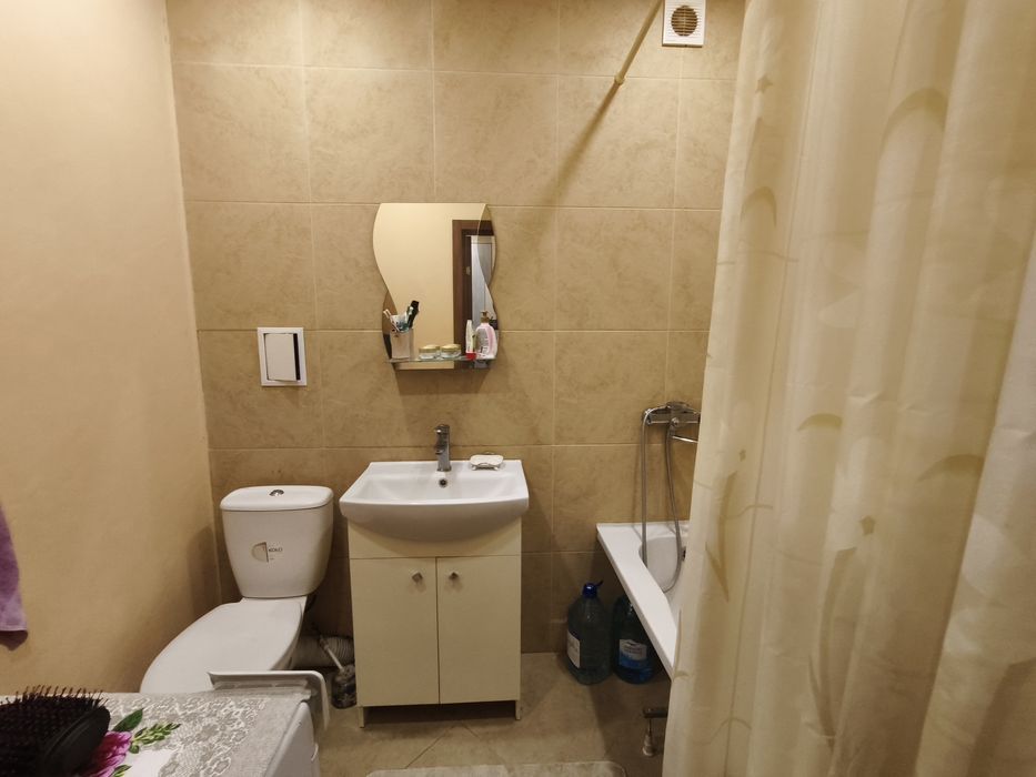 Однокімнатна квартира в Ірпені 40м2 . Район парк "Мама"