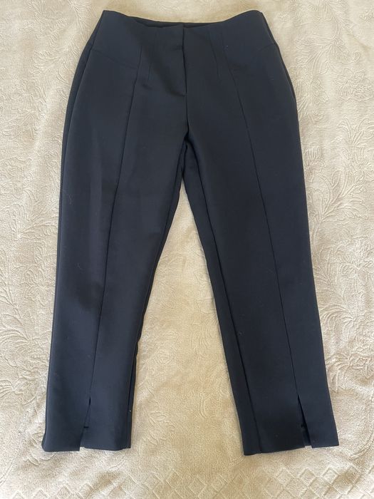 Брюки з високою посадкою