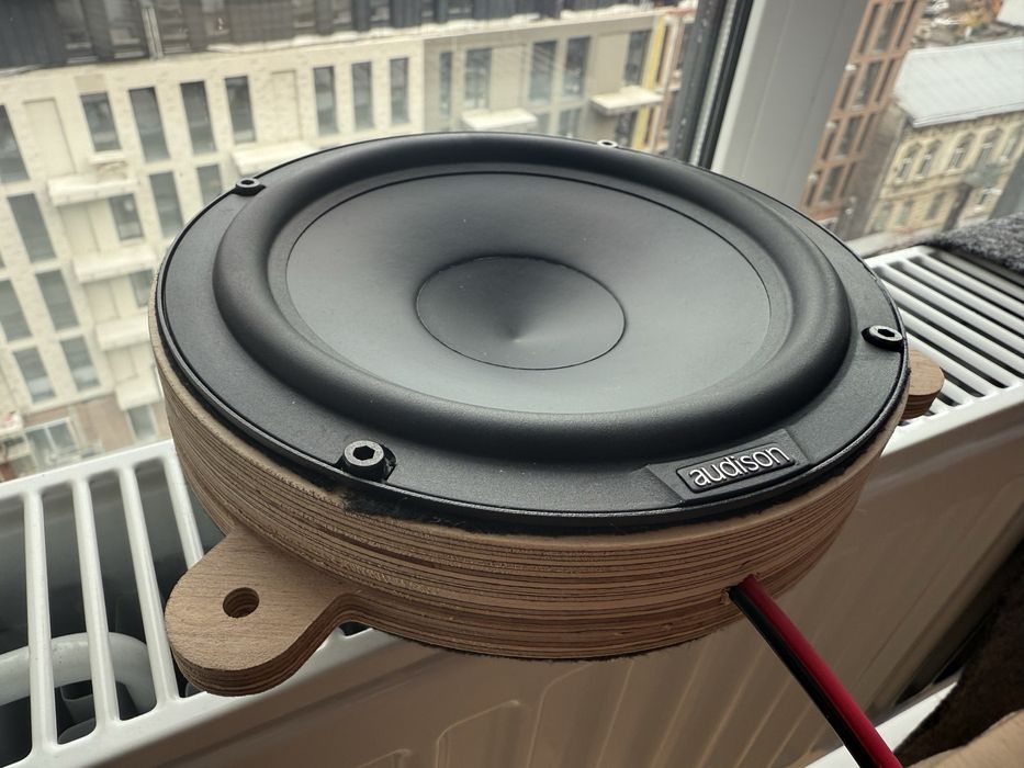 Audison ap 6,5p мідбас