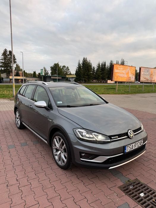 Volkswagen Golf Alltrack Volkswagen Golf Alltrack 4Motion  Samochód sprowadzony z Kanady. Jeste