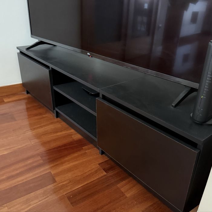 Móvel de TV Preto