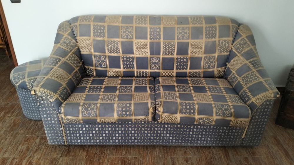 Sofá cama  como 2puff