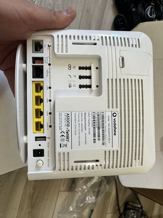 Router Vodafone EasyBox 803 VDSL/ADSL, Dual-Band WLAN, Komplet