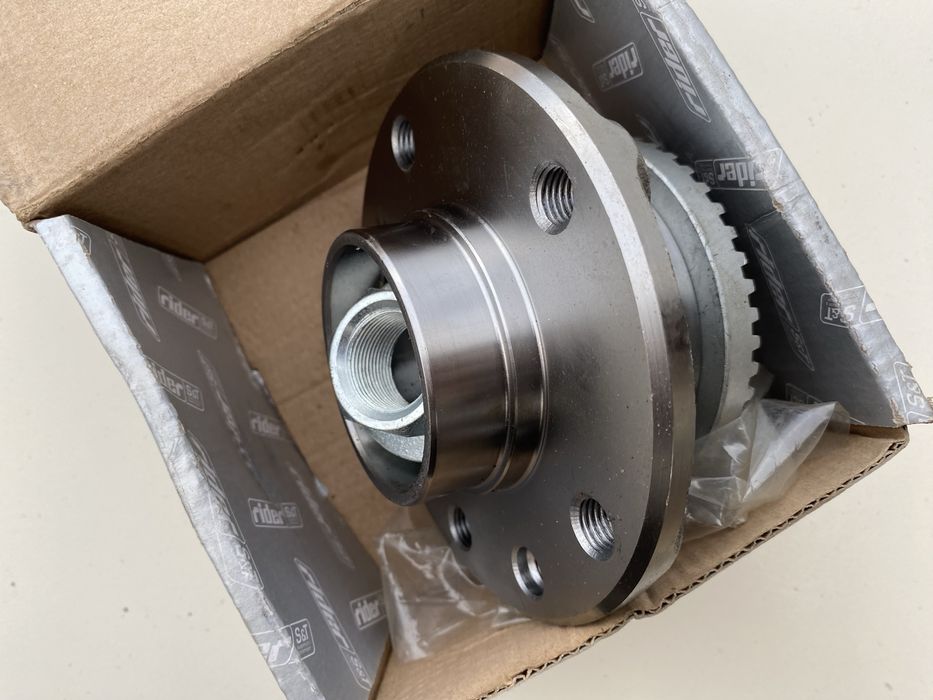 Ступиця перед Opel Omega A,B Rider ABS