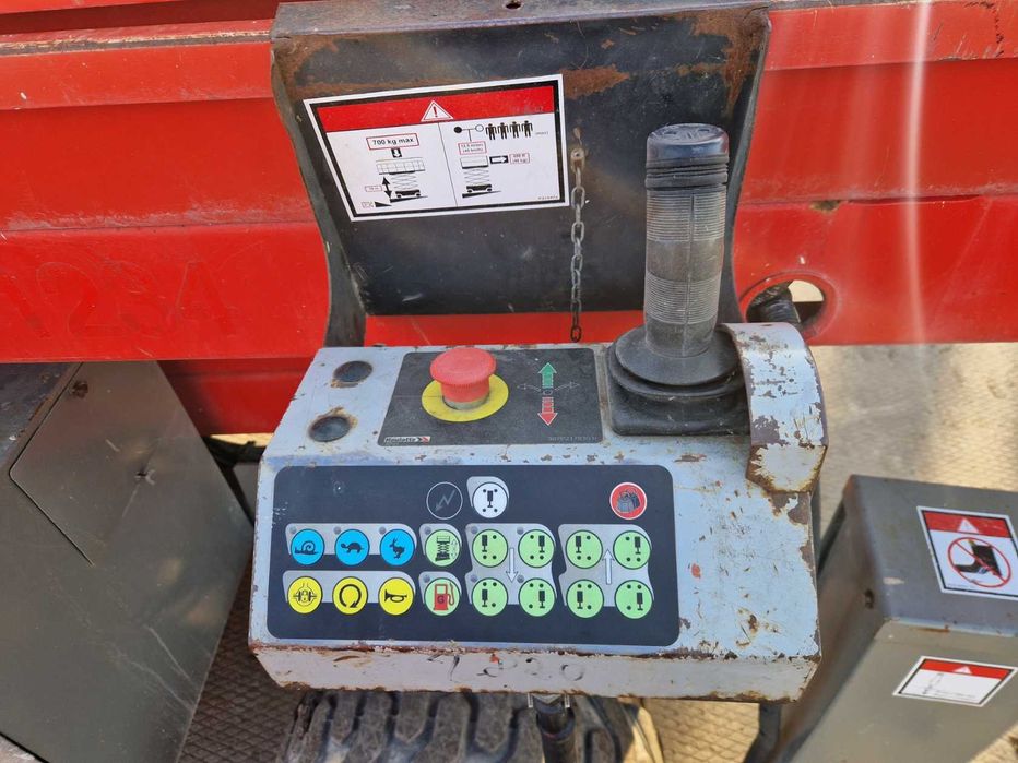 Ножничний підйомник Haulotte H15SXL, пеканіска