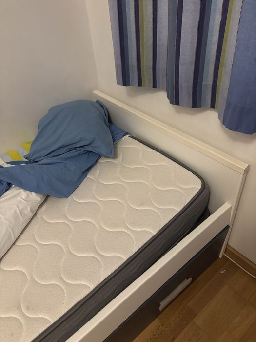 Cama de solteiro com gavetão