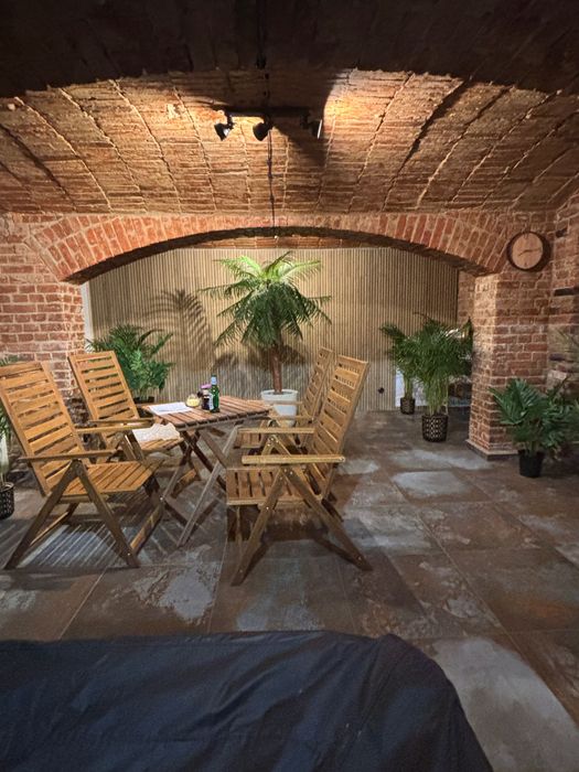 Wynajem pokoi kwatery wypoczynek  imprezy turystyka sauna jacuzzi
