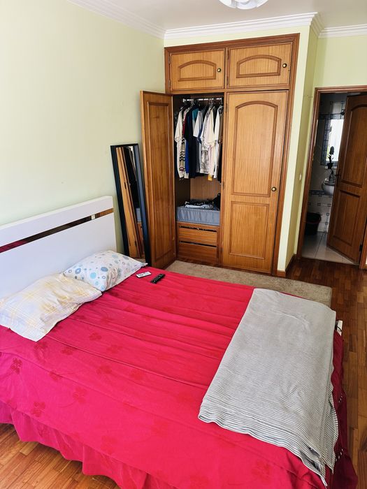 Alugo quarto em monte Abrão
