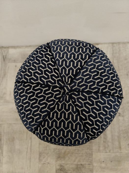 pufa pufka podnóżek Art Deco siedzisko okrągly puf Halabala