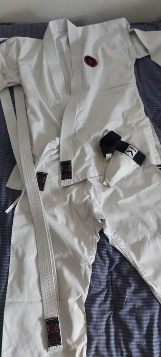 Kimono karate 9 a 12 +/-