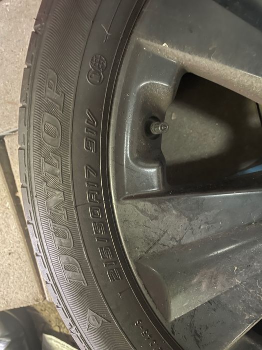 Sprzedam  Felgi 17  5.114,3 otworem centralnym  66.1