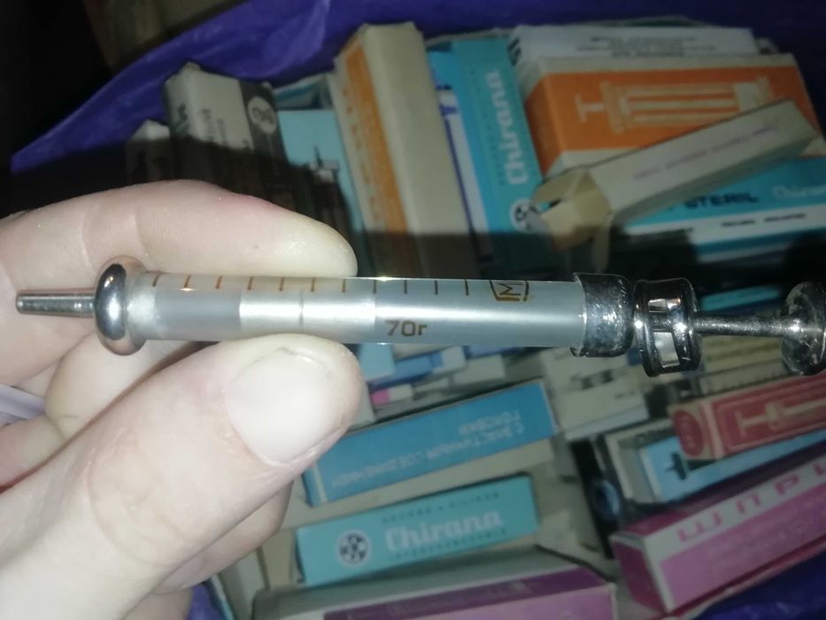 Шприцы стеклянные многоразовые новые