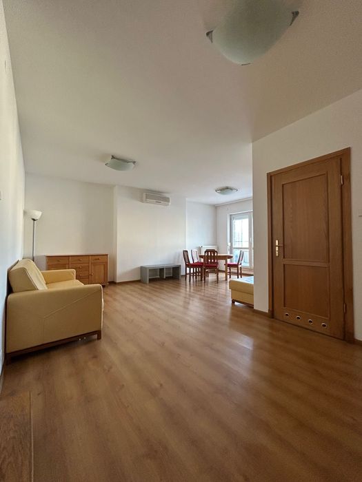 Metro Ursynów/Stokłosy, 2 miejsca parkingowe w cenie