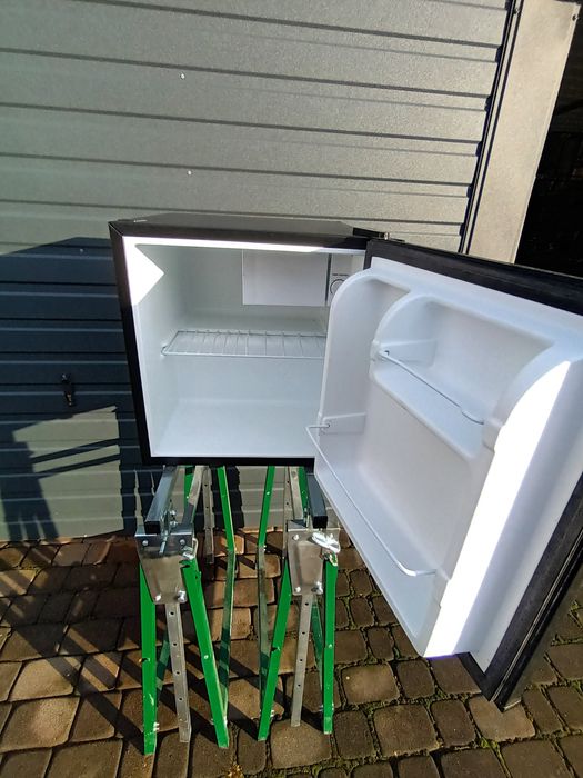 Lodówka z mini zamrażalnikiem