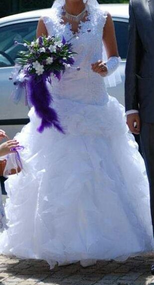 Suknia ślubna r. 38