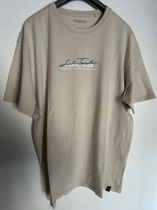 Várias T-shirts de várias marcas