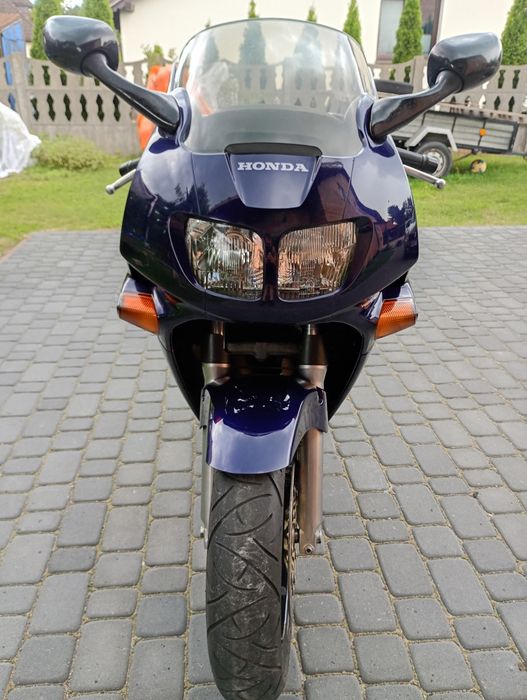 Honda Piękna VRF 750