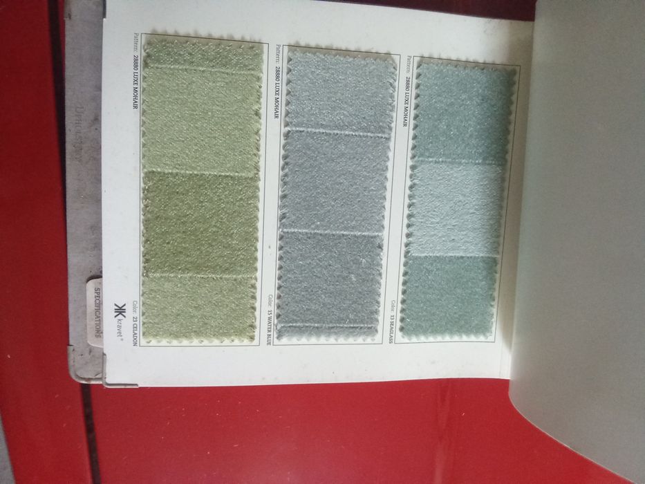 Dois catálogos tecidos! Theo Royal Oak e Kravet