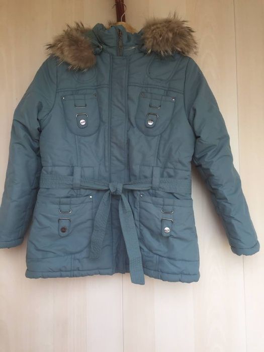 Зимняя куртка на холофайбере.
