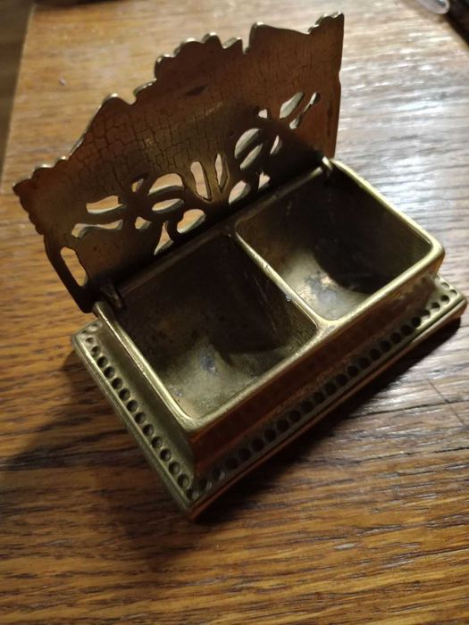 Винтажная латунная шкатулка