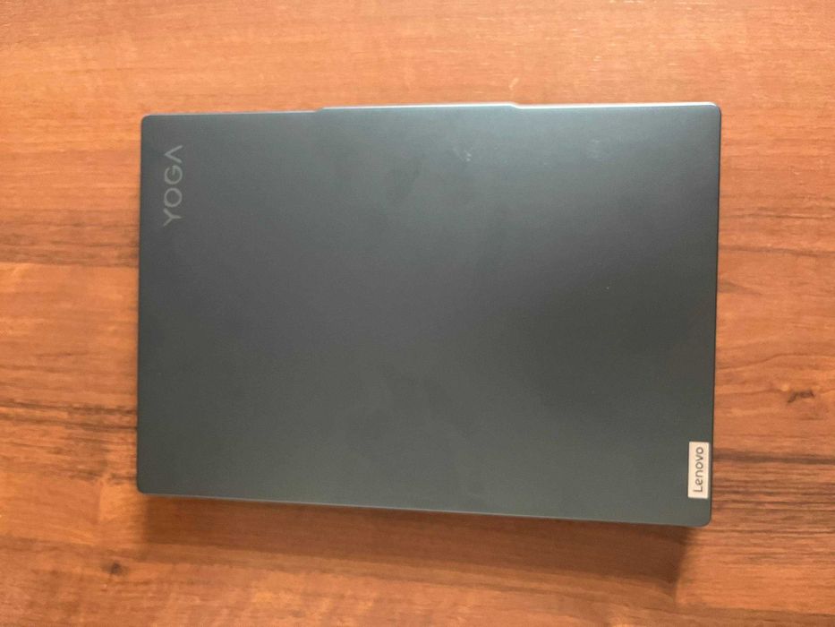 Yoga Pro 7 Laptop