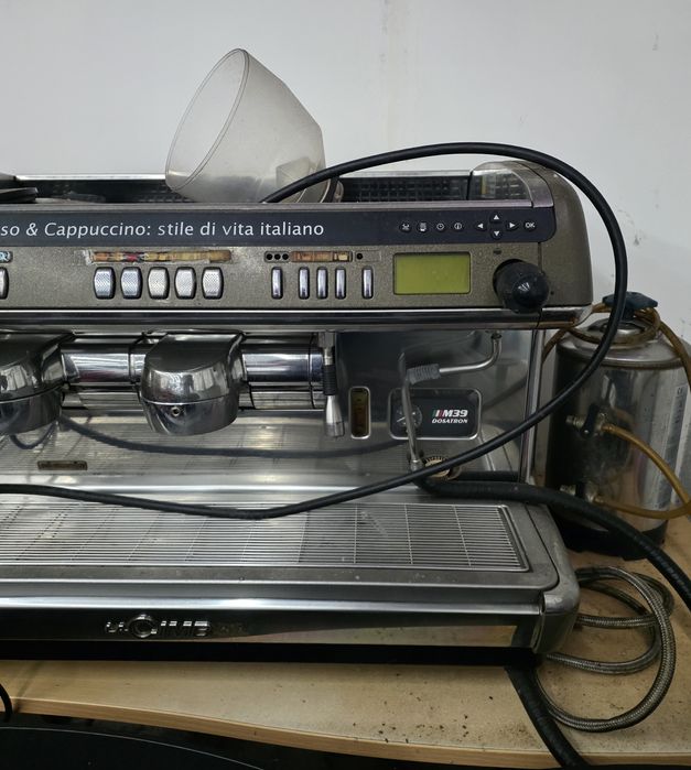 Máquina Profissional de Café La Cimbali M39 Dosatron + Moinho