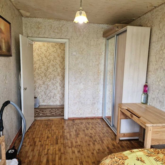 продам 2к квартиру  ж-м Тополь-1