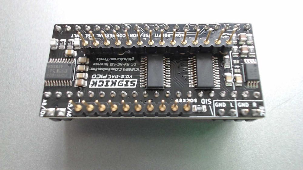 Commodore SidKick Pico SidKickPico DAC SID6580 SID6581 emulator