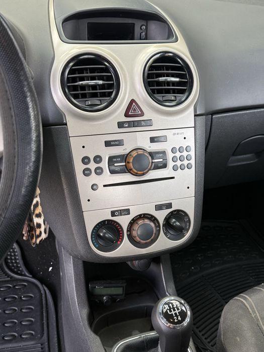 Opel corsa D 1.3cdti