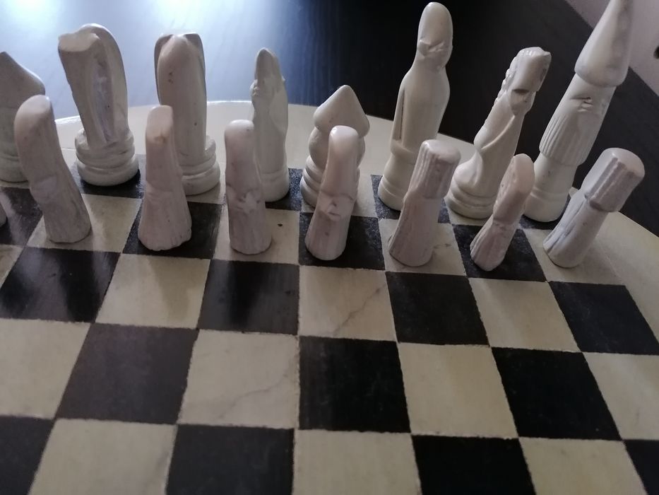 Tabuleiro de xadres em pedra