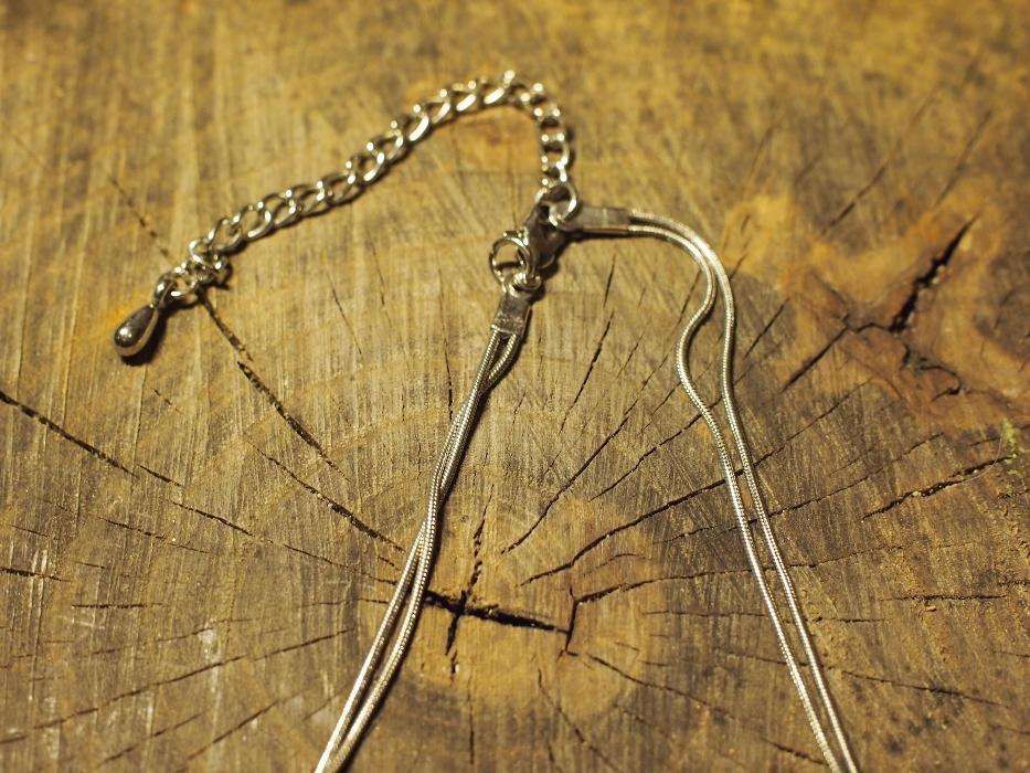 Colar NOVO metálico quadrados Roxo/Lilás