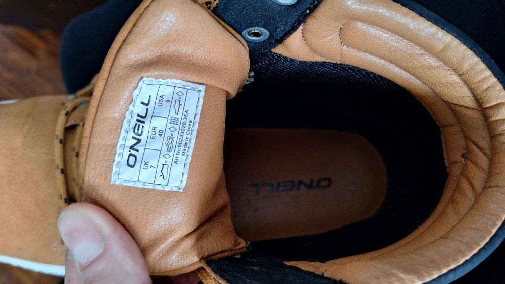 Buty wiosenne za kostkę O'Neill rozm 40