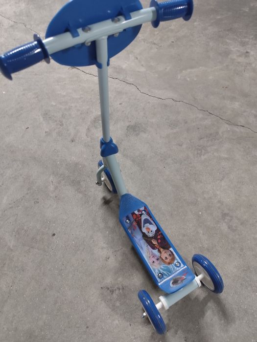 Trotinete Frozen criança