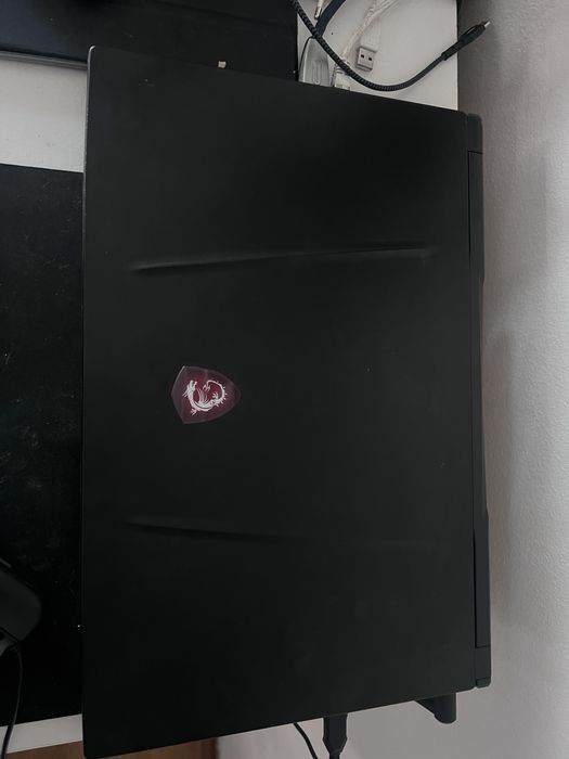 Portatil gamer GL75 leopard