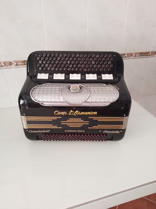 Acordeon/Acordeão     Coop. L' Armonica