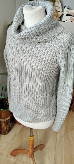 Sweter z dużym golfem s m